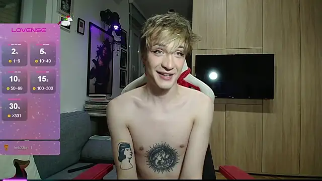 Crystal Valentine online show from September 2025 11:48:02 PM