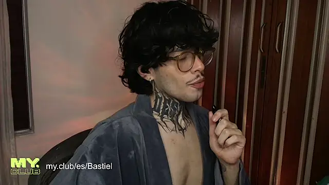 Mihail leroy online show from March 2026 11:22:02 PM