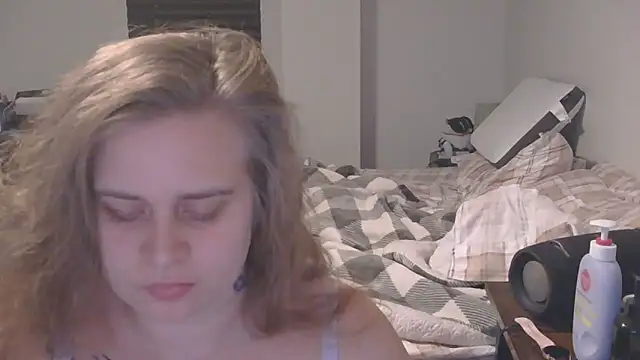 Sexyblonde12344 online show from December 2025 08:15:02 PM