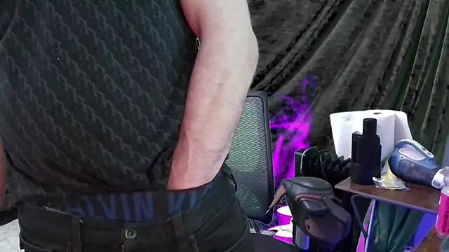 MasterDaddyCool online show from October 2025 12:55:01 AM