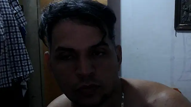 Snapshot of Pillinp01 chatting on October 2025 06:34:01 AM Pillinp01 online show from October 2025 06:34:01 AM
