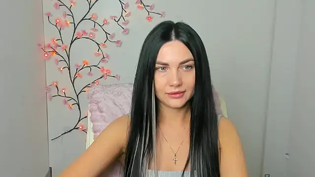 Lune Moon online show from March 2026 06:24:01 PM