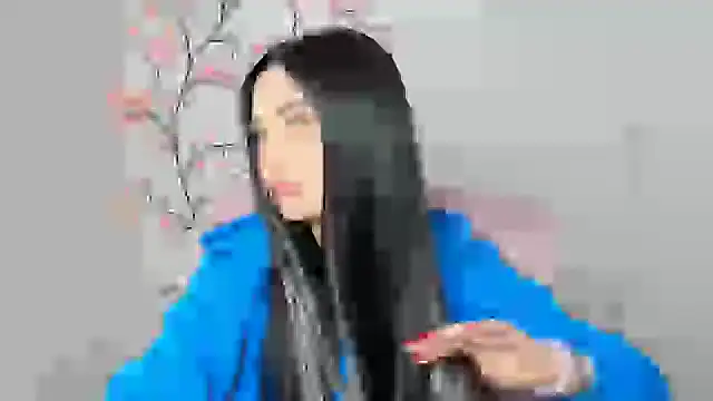 Lune Moon online show from April 2026 05:32:01 AM