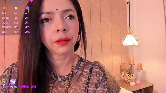 Snapshot of Anantaa_ chatting on April 2026 11:45:02 AM Anantaa online show from April 2026 11:45:02 AM