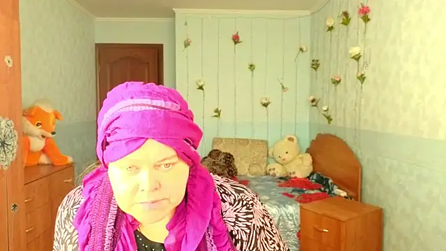 Audrey Aura online show from November 2025 05:40:01 AM