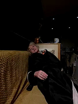 ladyboatlady online show from November 2025 06:12:02 AM