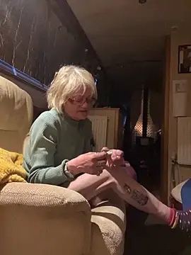 ladyboatlady online show from March 2026 06:47:02 PM