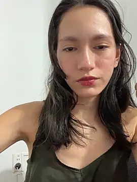 LilyThea online show from October 2025 11:57:01 PM