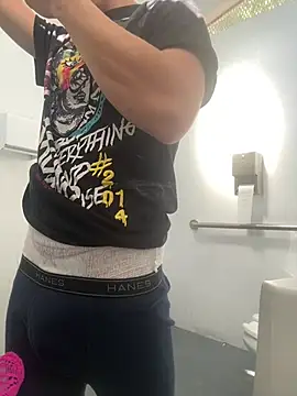 NRamiriEvanD online show from February 2026 05:39:02 PM