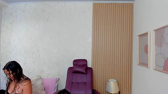 Snapshot of bellarivera_ chatting on October 2025 12:14:02 PM bellarivera online show from October 2025 12:14:02 PM