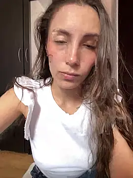 Snapshot of paula_miler1 chatting on June 2026 04:51:02 PM paula miler1 online show from June 2026 04:51:02 PM