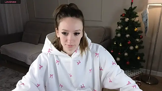 cutienaughtygirl online show from January 2026 07:02:02 AM