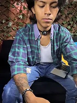 dreyk20 online show from February 2026 10:43:02 PM