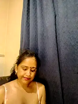 cute indianxo online show from April 2026 06:35:01 PM