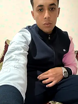 Naymik911 online show from November 2025 07:58:01 PM