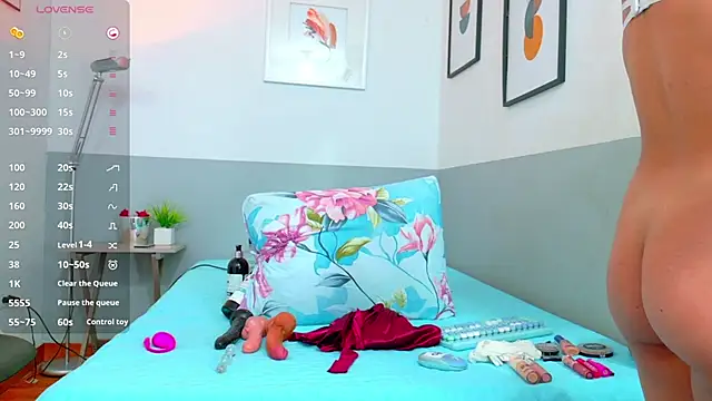 cutepetitee online show from September 2025 07:30:02 PM