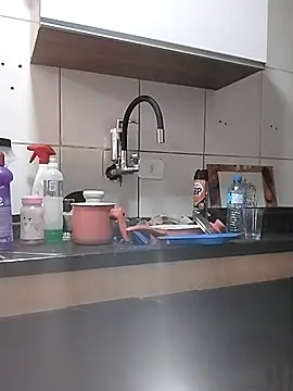 dyjaA online show from November 2025 03:36:01 PM