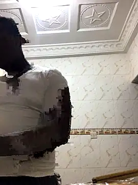 Snapshot of Atta-esi chatting on November 2025 09:15:01 PM Atta-esi online show from November 2025 09:15:01 PM