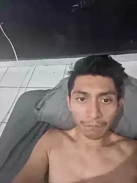 Snapshot of Yucsingl1 chatting on April 2026 06:27:01 PM Yucsingl1 online show from April 2026 06:27:01 PM