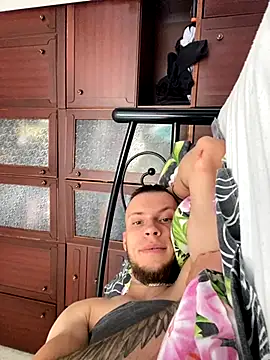 Snapshot of PUER4IK chatting on September 2025 06:56:02 AM PUER4IK online show from September 2025 06:56:02 AM