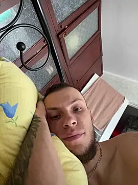 Snapshot of PUER4IK chatting on September 2025 06:26:02 AM PUER4IK online show from September 2025 06:26:02 AM