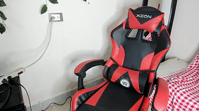 axel rousse2 online show from November 2025 11:15:01 PM