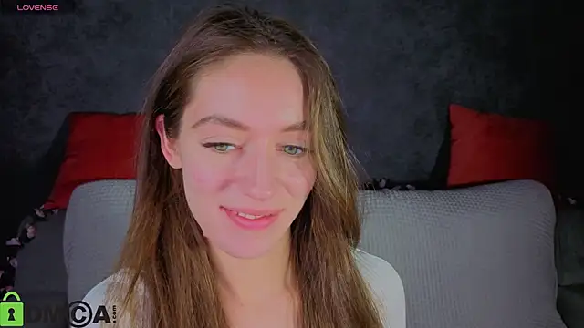 Agnes Wells online show from November 2025 10:29:01 AM