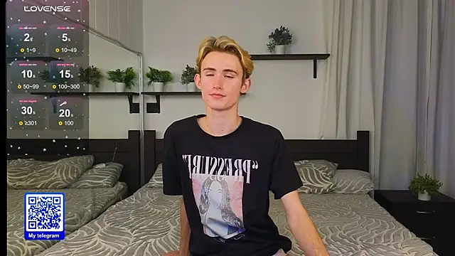 tommy XXX online show from October 2025 10:43:02 PM