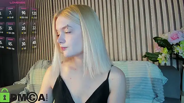 Carrie Foster online show from October 2025 05:10:02 PM