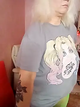 SquirtMilf00 online show from February 2026 03:14:02 AM