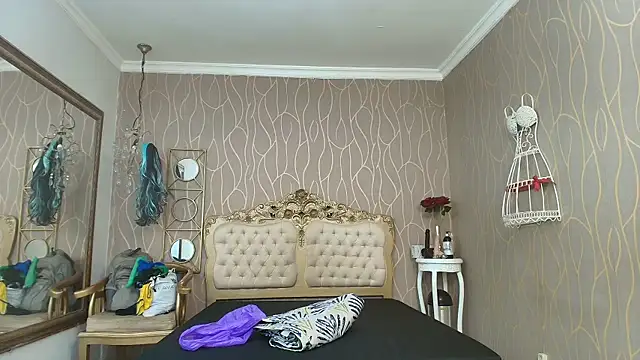 katybrownss online show from November 2025 07:16:02 PM