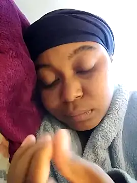 AcetousAbb online show from November 2025 04:27:01 PM