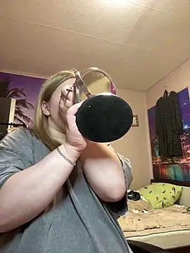 Kemeli008 online show from September 2025 05:47:02 PM