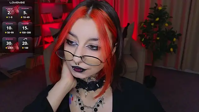 Snapshot of Mistress__Marcelline chatting on May 2026 01:57:16 AM Mistress Marcelline online show from May 2026 01:57:16 AM