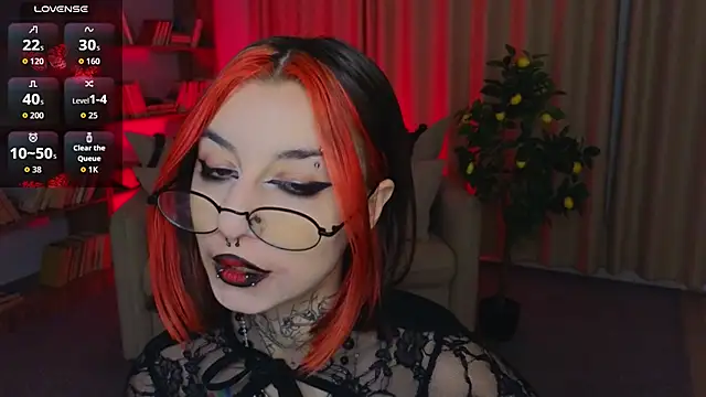 Snapshot of Mistress__Marcelline chatting on May 2026 01:36:02 AM Mistress Marcelline online show from May 2026 01:36:02 AM