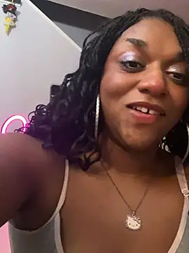 Snapshot of XKimmyGreen chatting on July 2026 03:38:01 AM XKimmyGreen online show from July 2026 03:38:01 AM