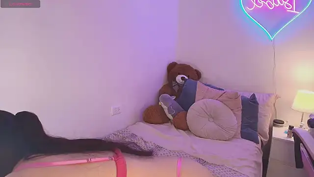 IsabelCortes online show from October 2025 10:31:01 PM