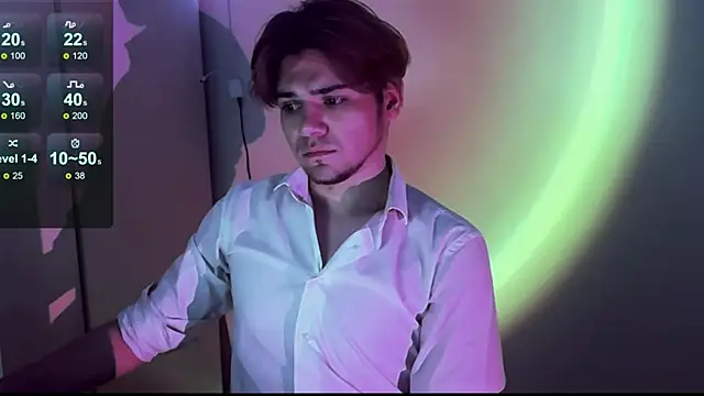 Snapshot of 1RobertTT chatting on October 2025 10:18:02 PM 1RobertTT online show from October 2025 10:18:02 PM