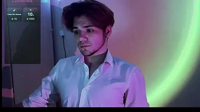 Snapshot of 1RobertTT chatting on October 2025 08:51:01 PM 1RobertTT online show from October 2025 08:51:01 PM