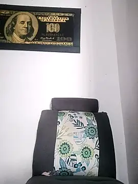 Valenn fernandez online show from April 2026 04:26:01 PM
