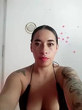 Valenn fernandez online show from June 2026 07:57:02 PM