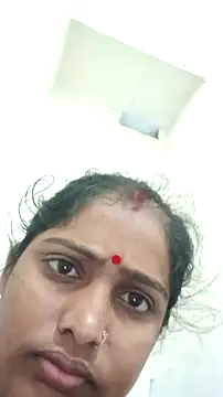 Snapshot of Guriya0076 chatting on May 2026 11:43:01 PM Guriya0076 online show from May 2026 11:43:01 PM
