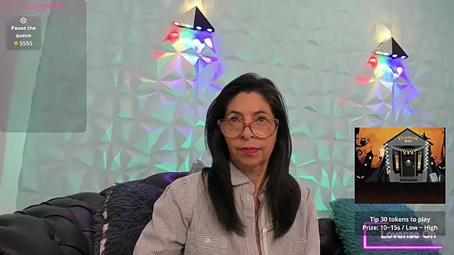 Snapshot of SabinaDeluxe_cg chatting on October 2025 12:15:01 PM SabinaDeluxe cg online show from October 2025 12:15:01 PM