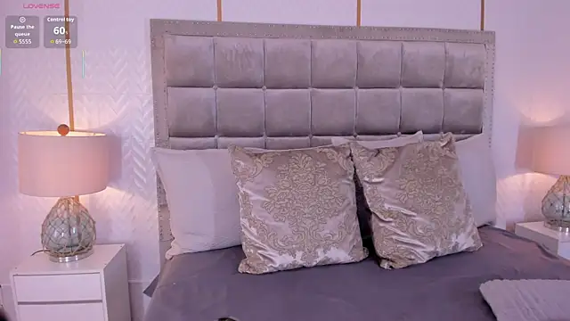 lucianacohelo online show from November 2025 08:08:01 PM