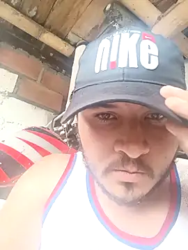 Snapshot of santiii___12 chatting on October 2025 07:13:02 PM santiii   12 online show from October 2025 07:13:02 PM