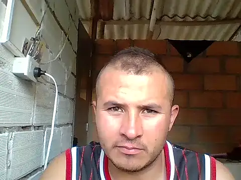 santiii   12 online show from November 2025 10:03:02 PM