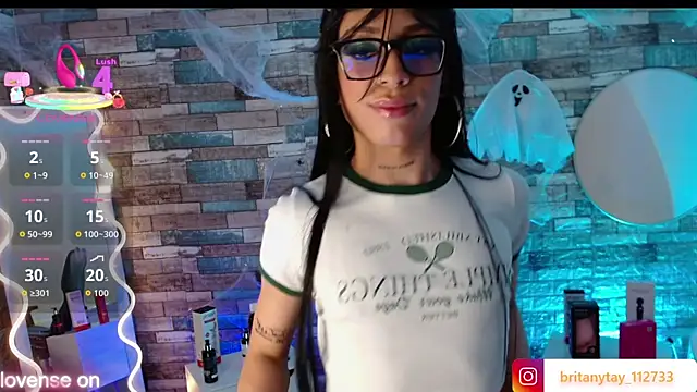 boyfox tay online show from October 2025 03:40:01 AM