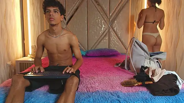 Hotcouple 222 online show from March 2026 07:25:01 AM