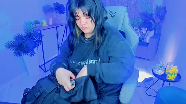 MaryHarrys online show from September 2025 08:43:01 PM