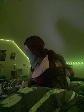 Sorelli1405 online show from December 2025 09:42:01 PM